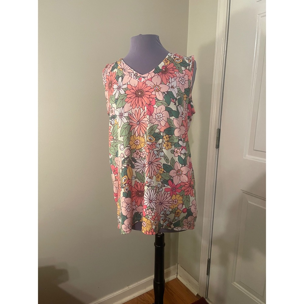 Heimish USA Women's M‎ V Neck Floral Sleeveless Tunic Top Made in Mexico
